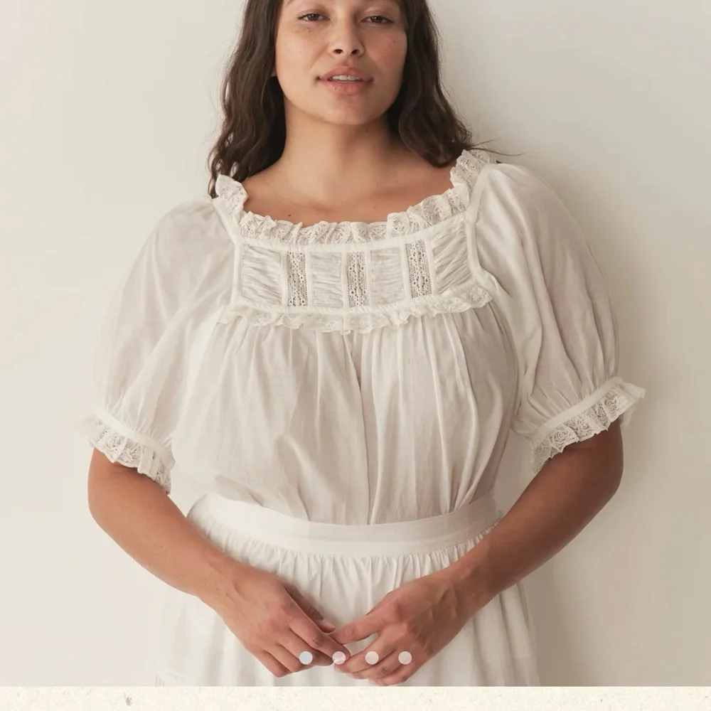 Elegant Cream Women's Top - Picture 3 of 6